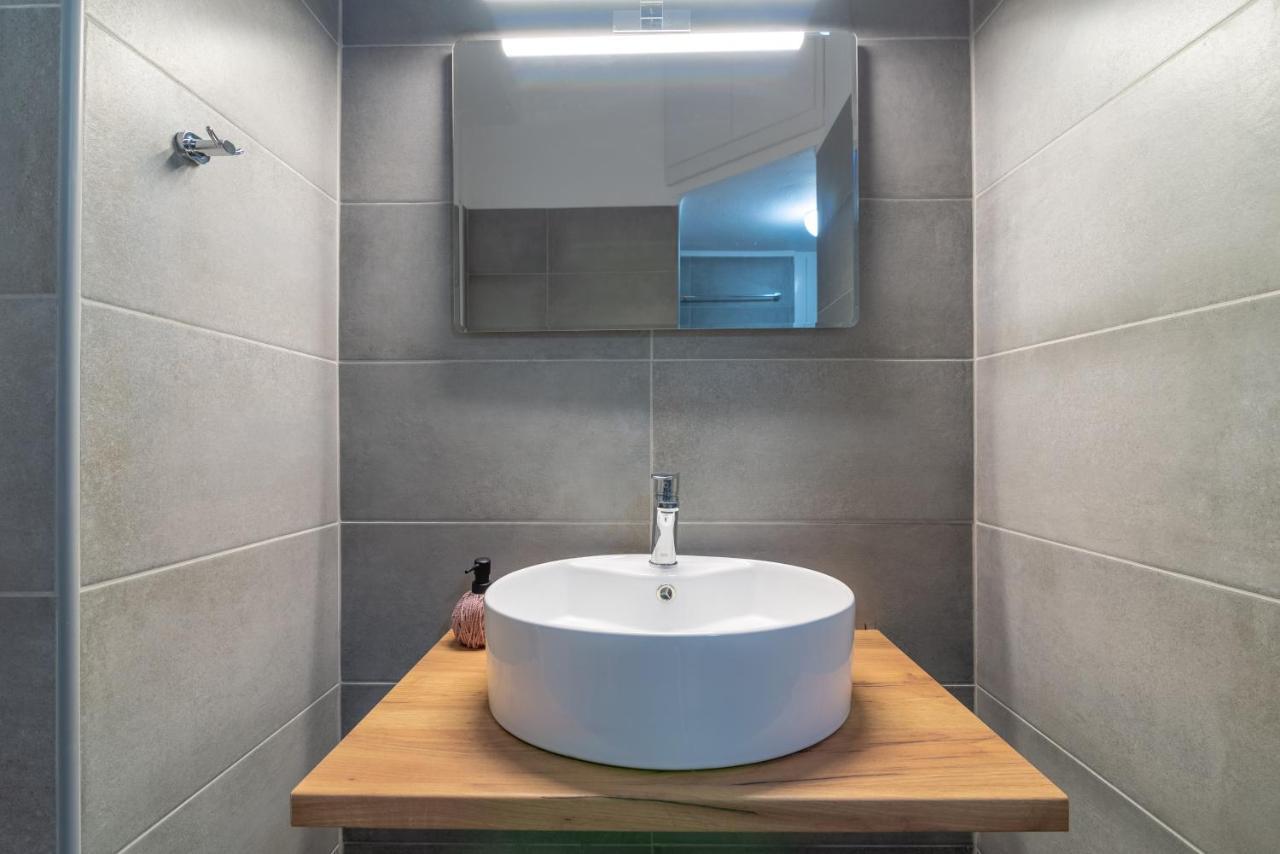 Xenia Aparment Heraklion Bagian luar foto